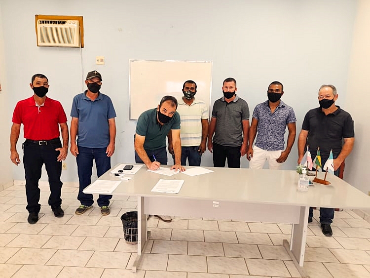 Ato de assinatura do termo de cooperação